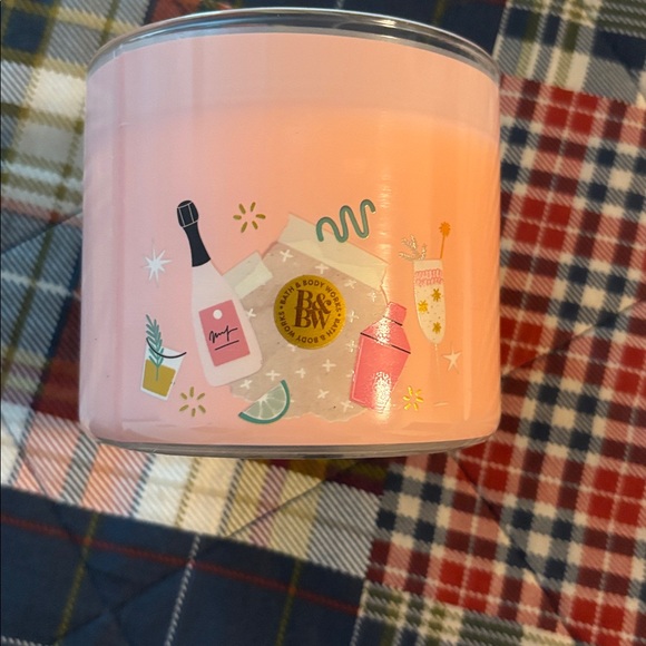 Bath & Body Works Merry Mimosa 3 wick Candle - Picture 3 of 6